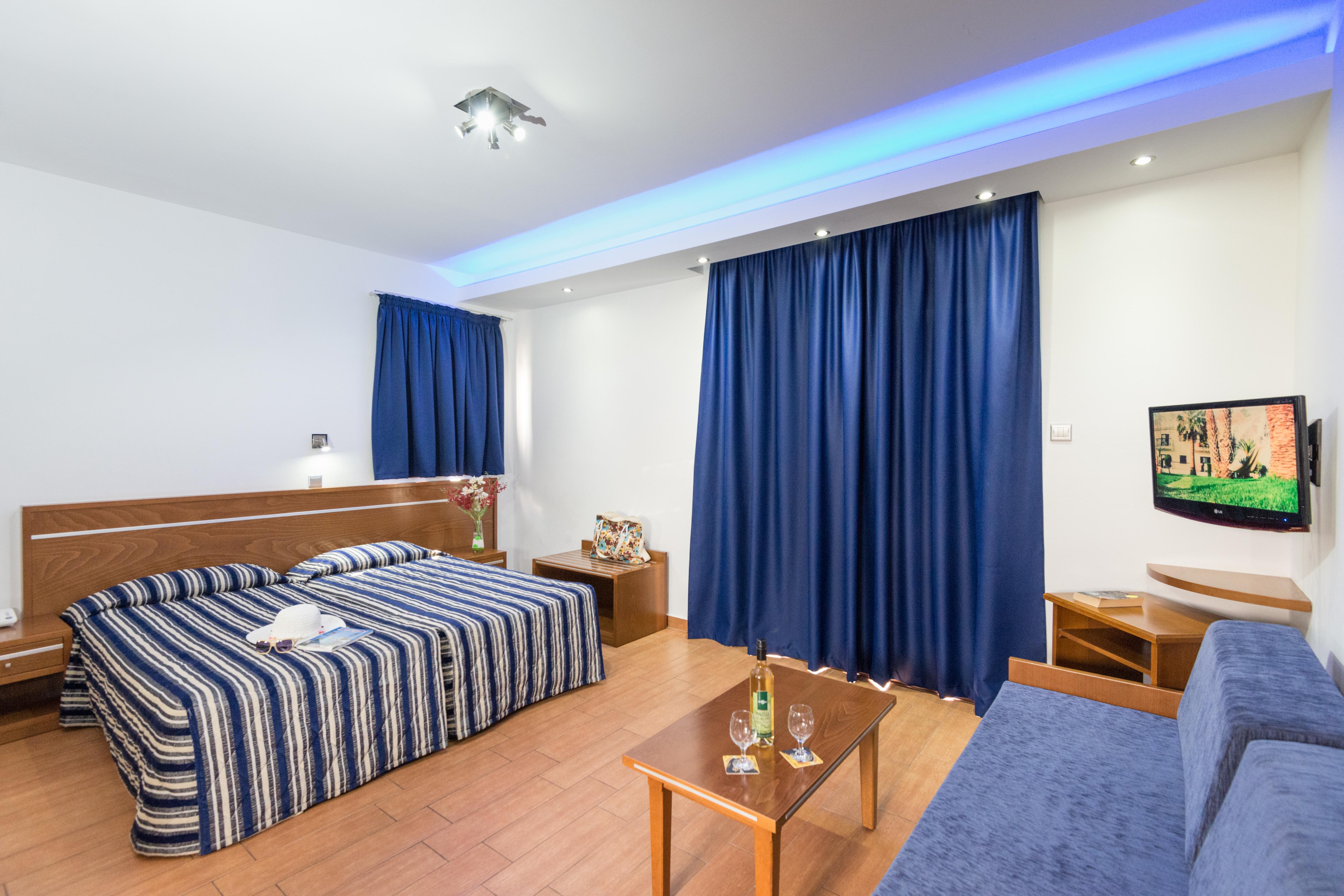 Апарт-отель Loutsiana Deluxe Apts