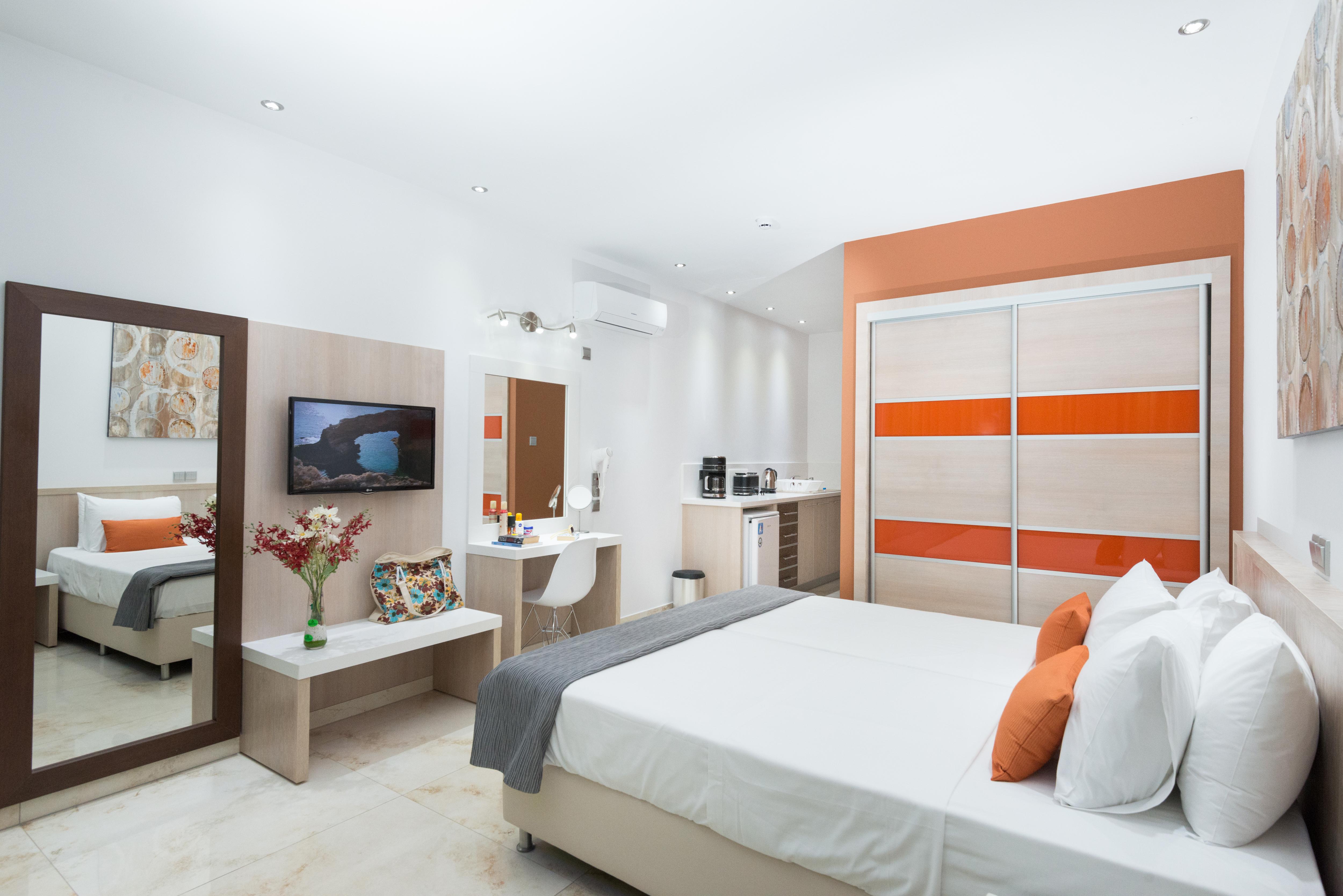 Апарт-отель Loutsiana Deluxe Apts Айя-Напа