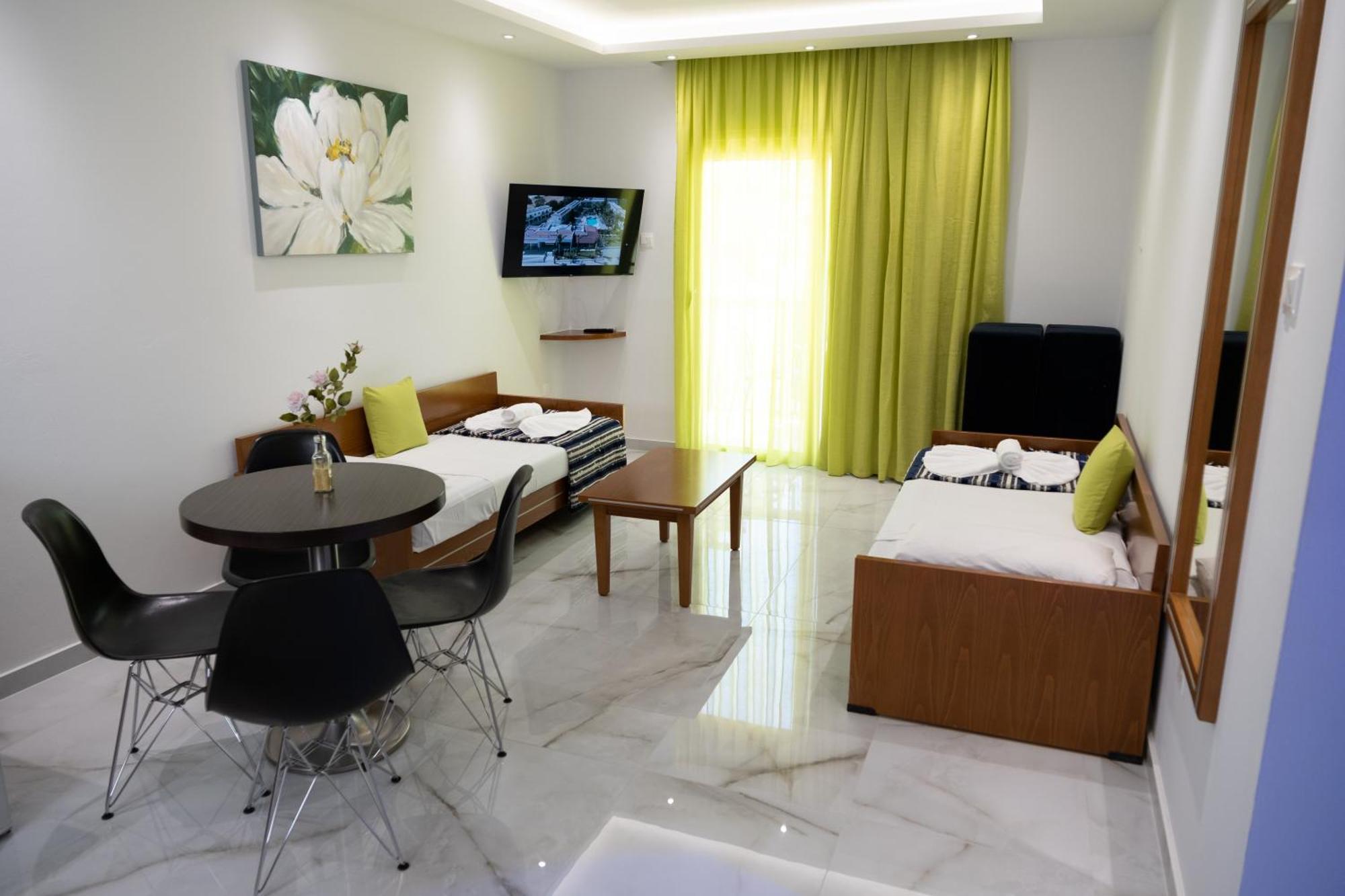 Aparthotel Loutsiana Deluxe Apts