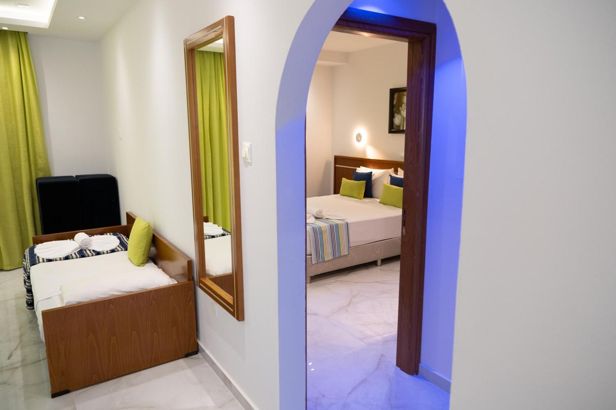 Aparthotel Loutsiana Deluxe Apts Ayia Napa