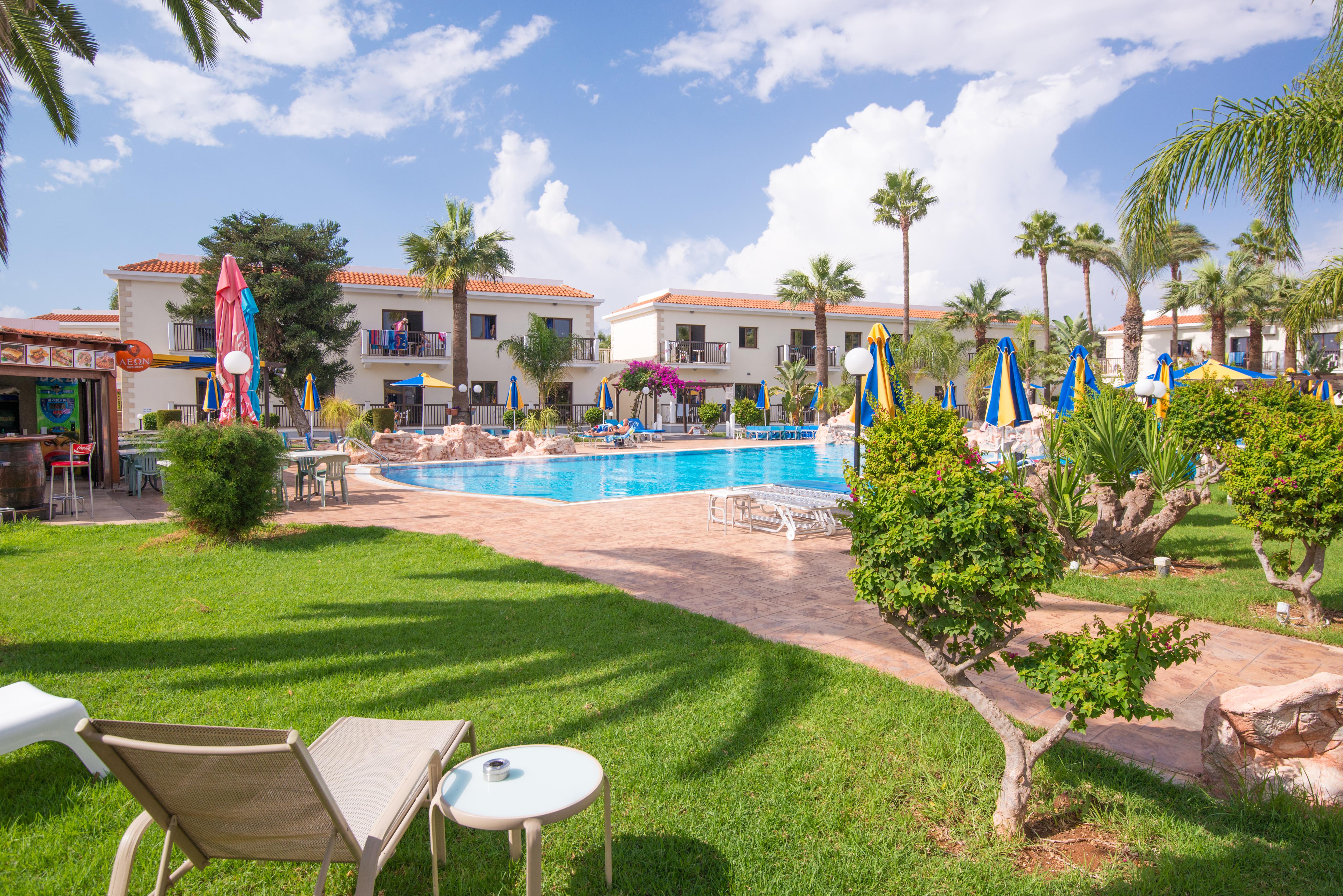 Loutsiana Deluxe Apts Apartmanhotel Ajía Nápa