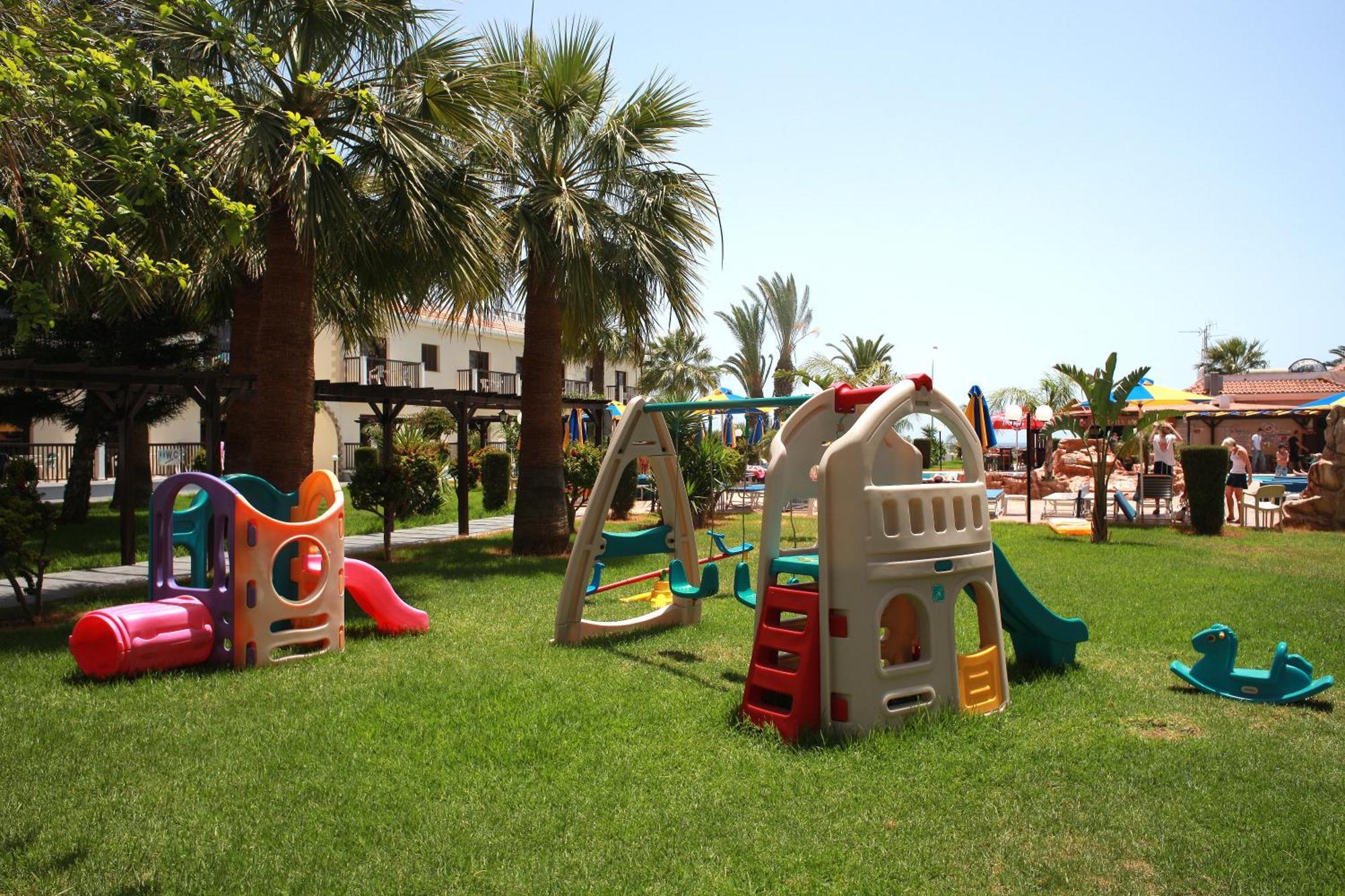 Apartmanhotel Loutsiana Deluxe Apts 3*